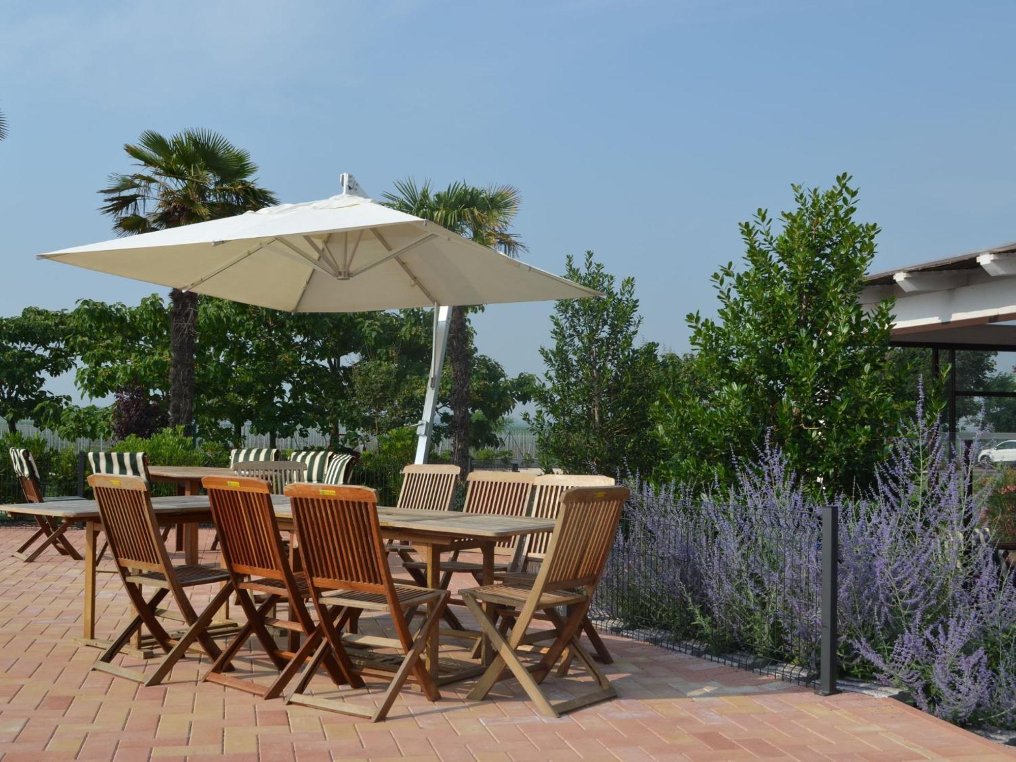 Characteristic Apartment In Codigoro With Pool 外观 照片